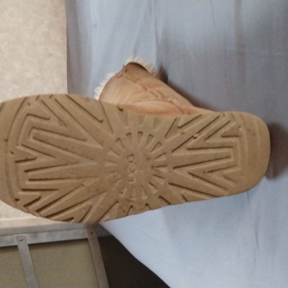 Ugg tan tall boots - Picture 2 of 3